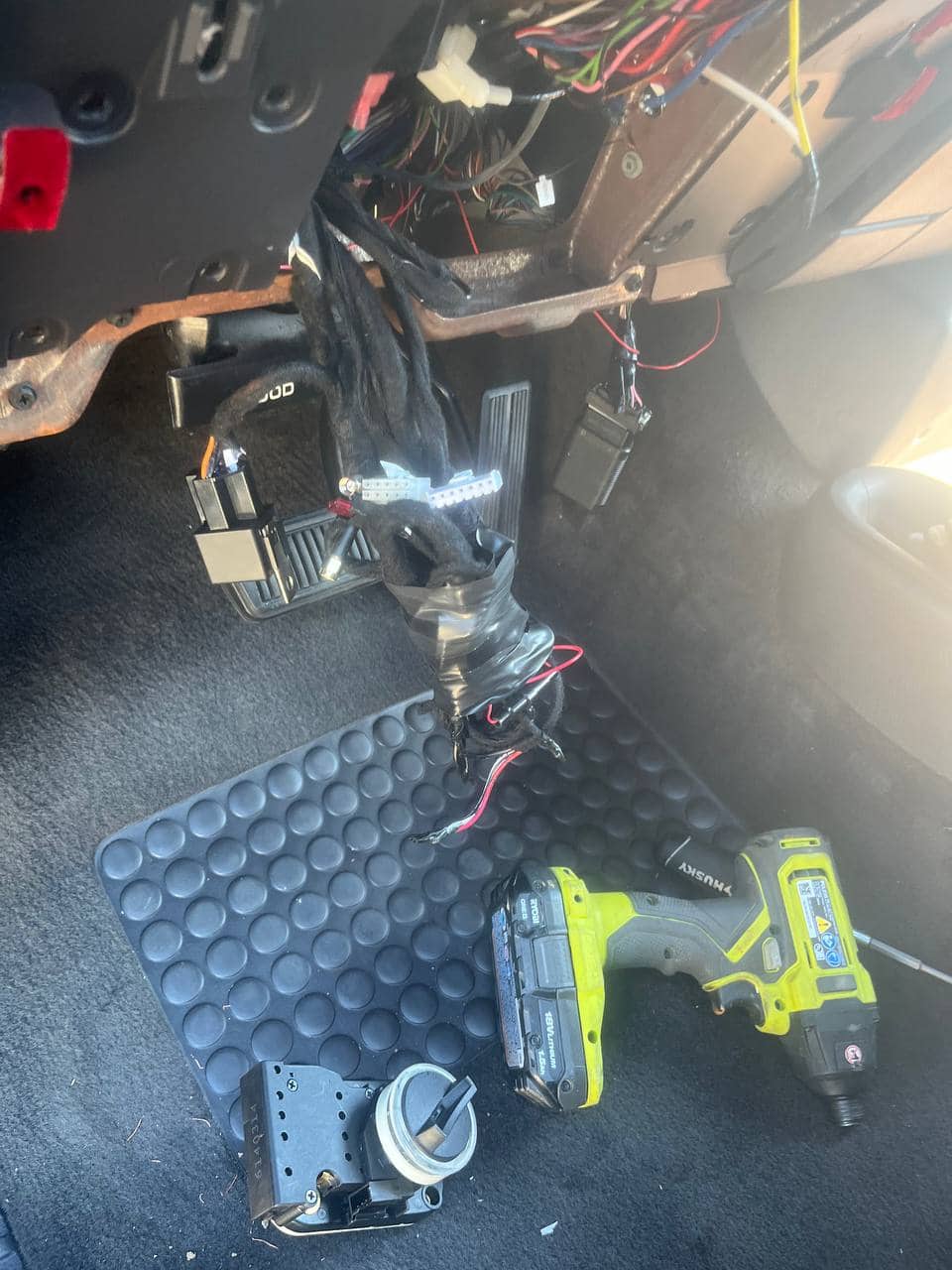 FlexFix mobile mechanic — real job photo (photo_5084951978516876286_y)